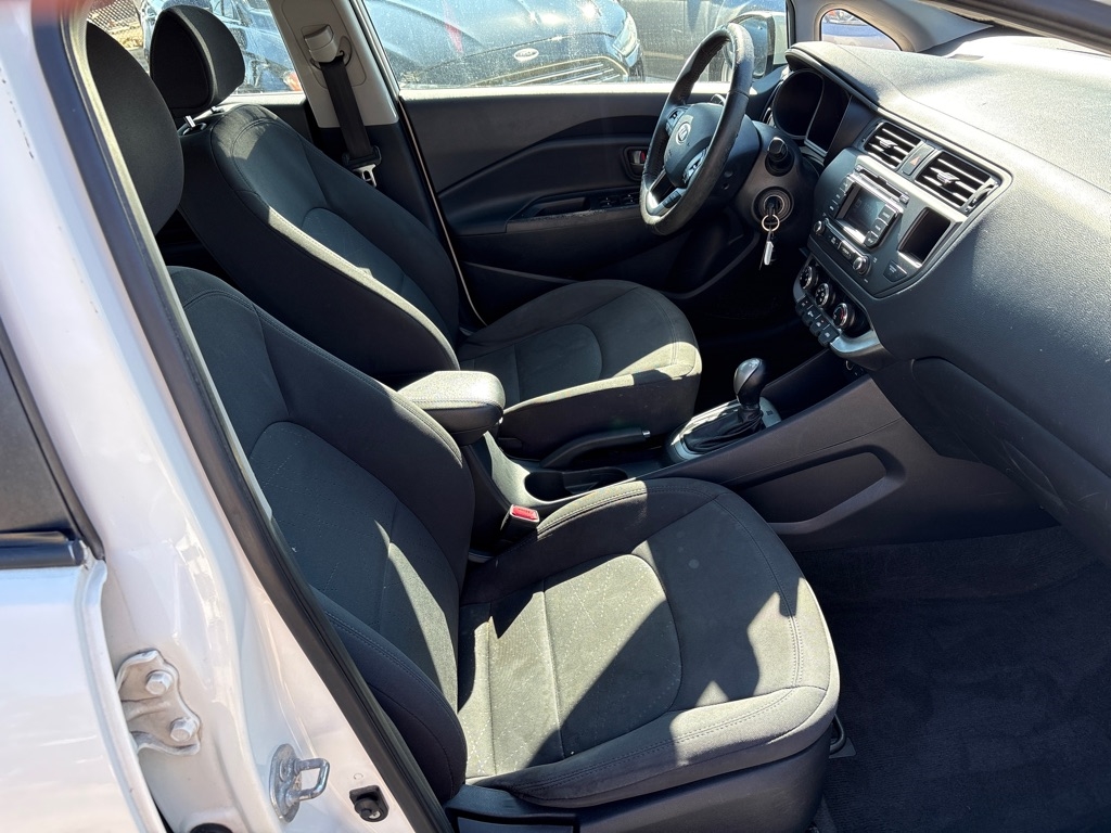 Kia Rio 5dr HB Auto EX 2013