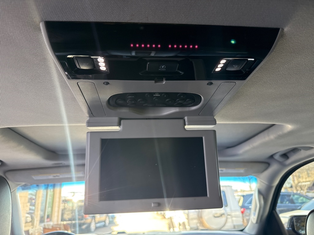 GMC Yukon XL 2WD 4dr Denali 2016