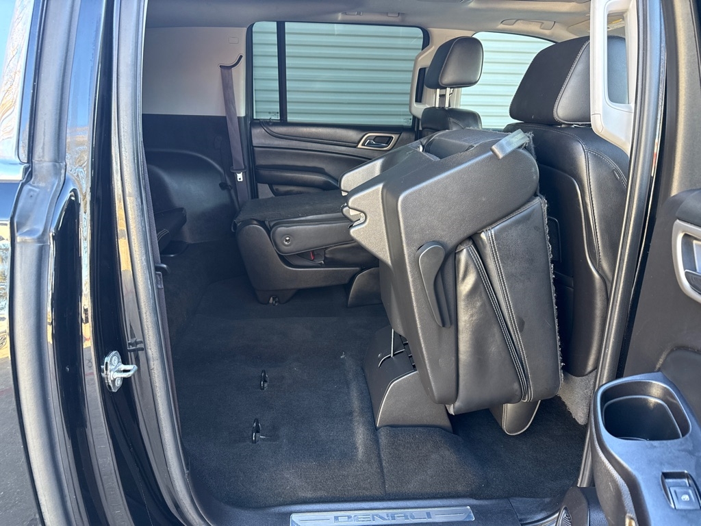 GMC Yukon XL 2WD 4dr Denali 2016