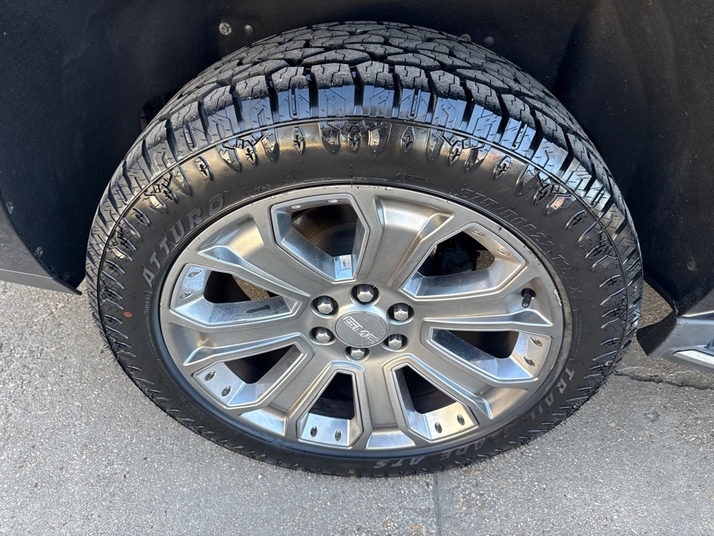 GMC Yukon XL 2WD 4dr Denali 2016