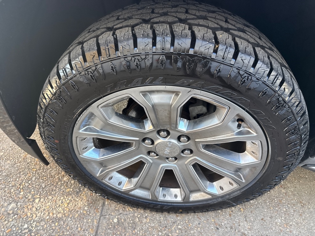 GMC Yukon XL 2WD 4dr Denali 2016