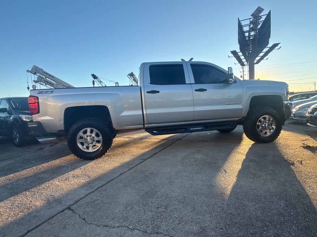 Chevrolet Silverado 2500HD 4WD Crew Cab 153.7" LT 2015