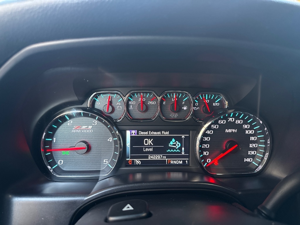 Chevrolet Silverado 2500HD 4WD Crew Cab 153.7" LT 2015