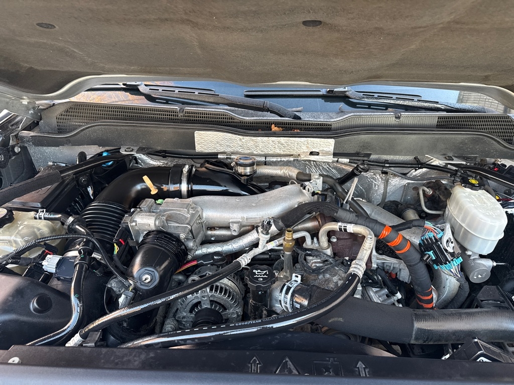 Chevrolet Silverado 2500HD 4WD Crew Cab 153.7" LT 2015