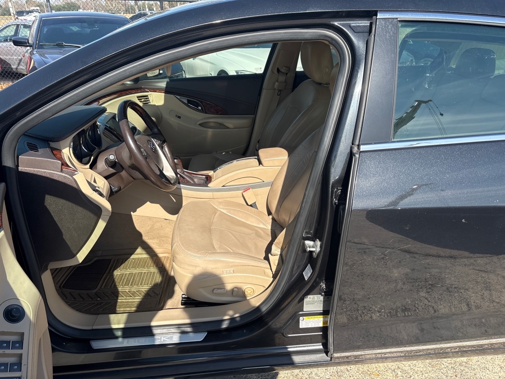 Buick LaCrosse 4dr Sdn Premium 2 FWD 2012