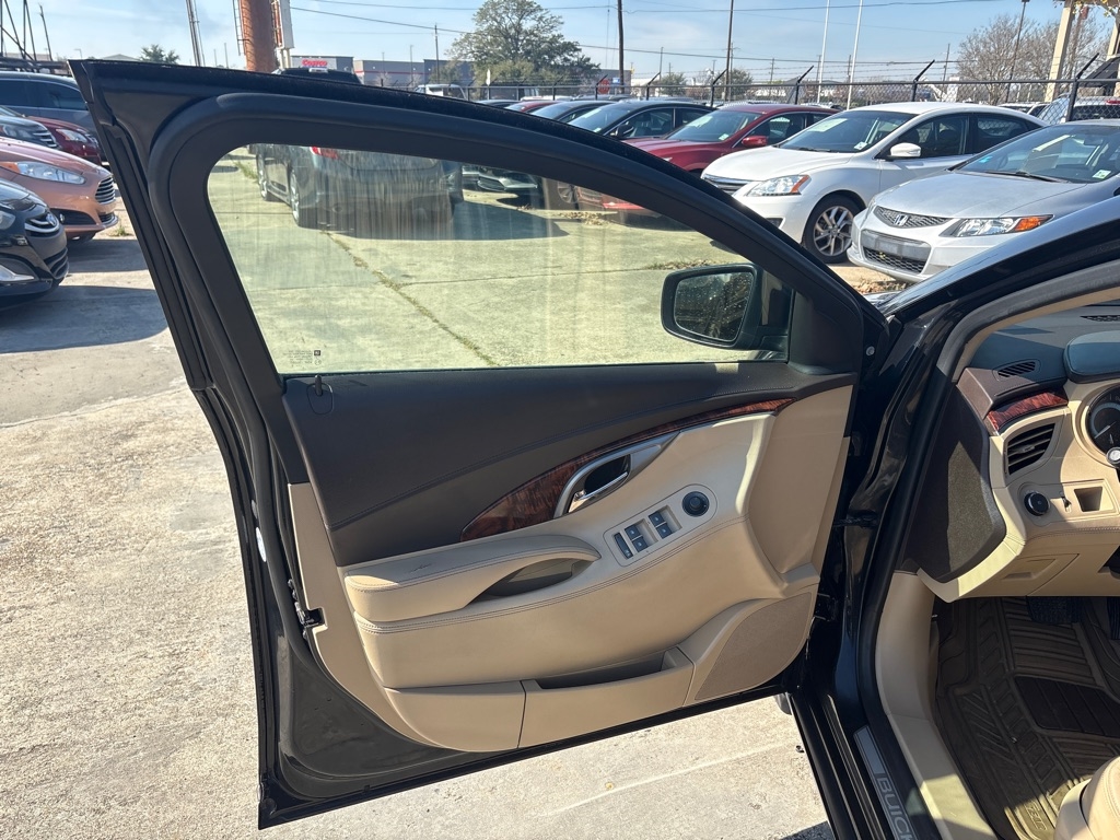 Buick LaCrosse 4dr Sdn Premium 2 FWD 2012