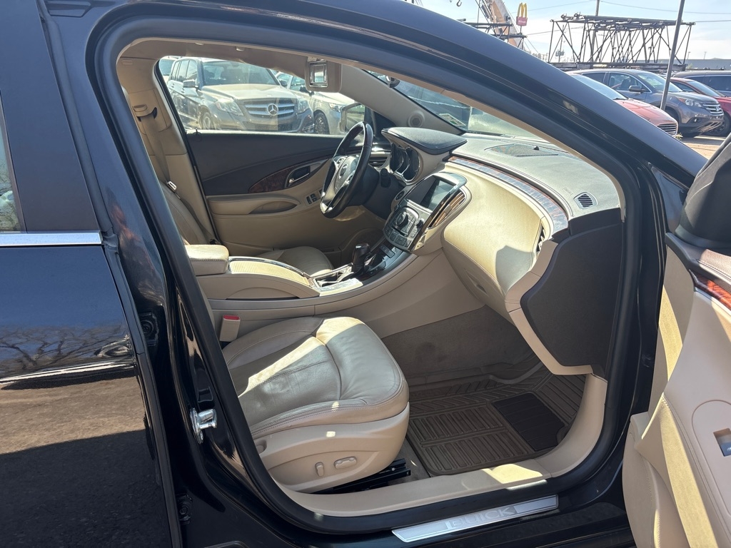 Buick LaCrosse 4dr Sdn Premium 2 FWD 2012