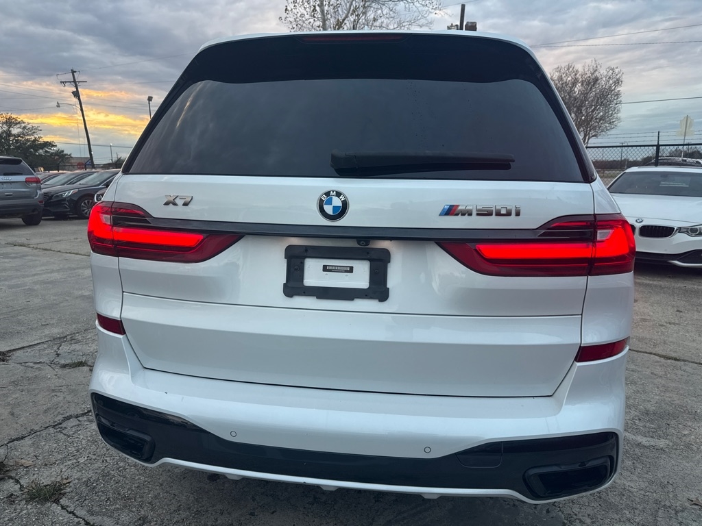 BMW X7 M50i Sports Activity Vehicle 2020