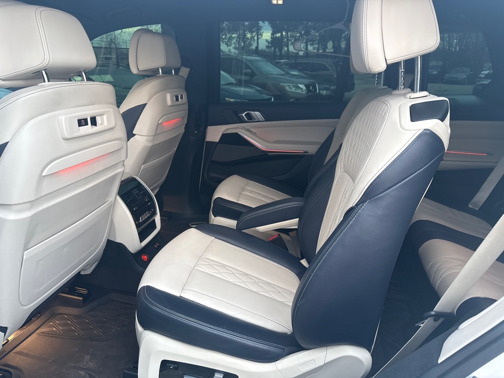 BMW X7 M50i Sports Activity Vehicle 2020