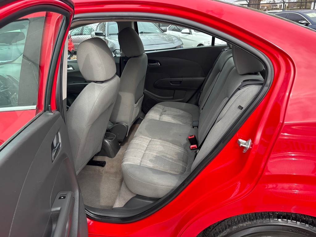 Chevrolet Sonic 4dr Sdn Auto LT 2015