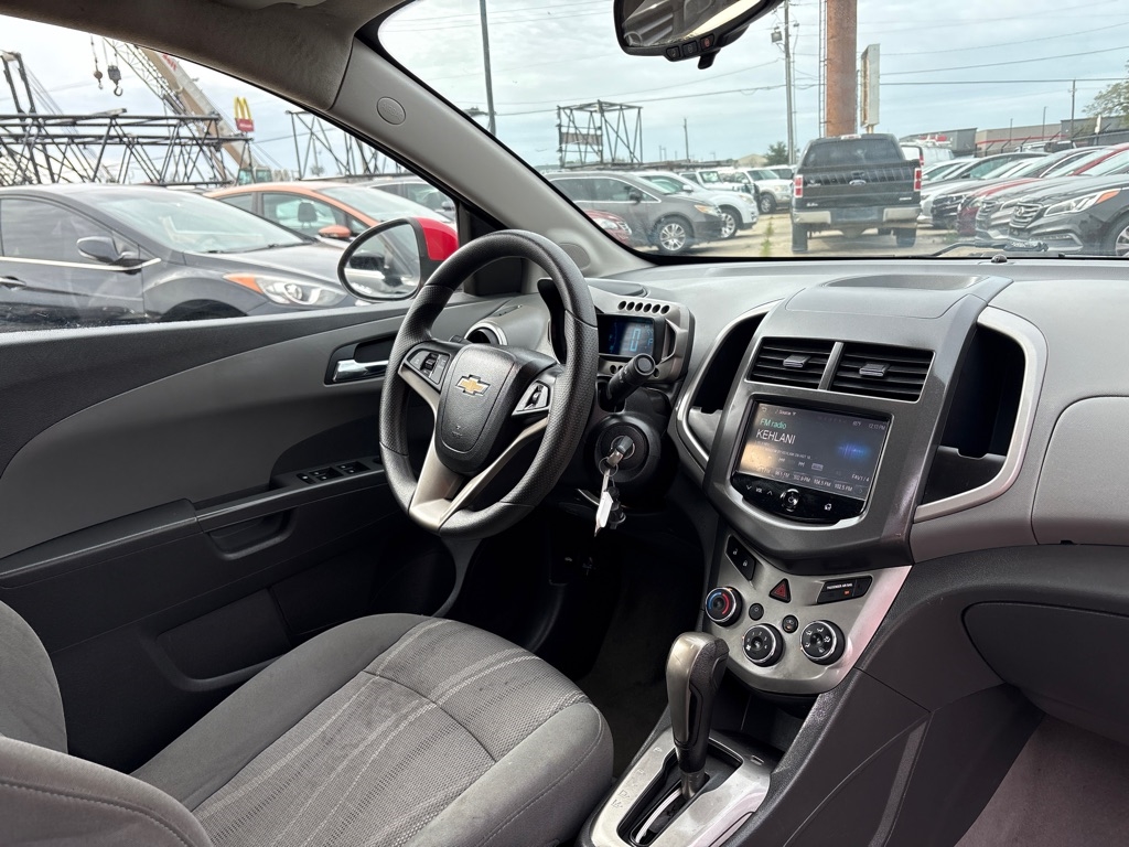 Chevrolet Sonic 4dr Sdn Auto LT 2015