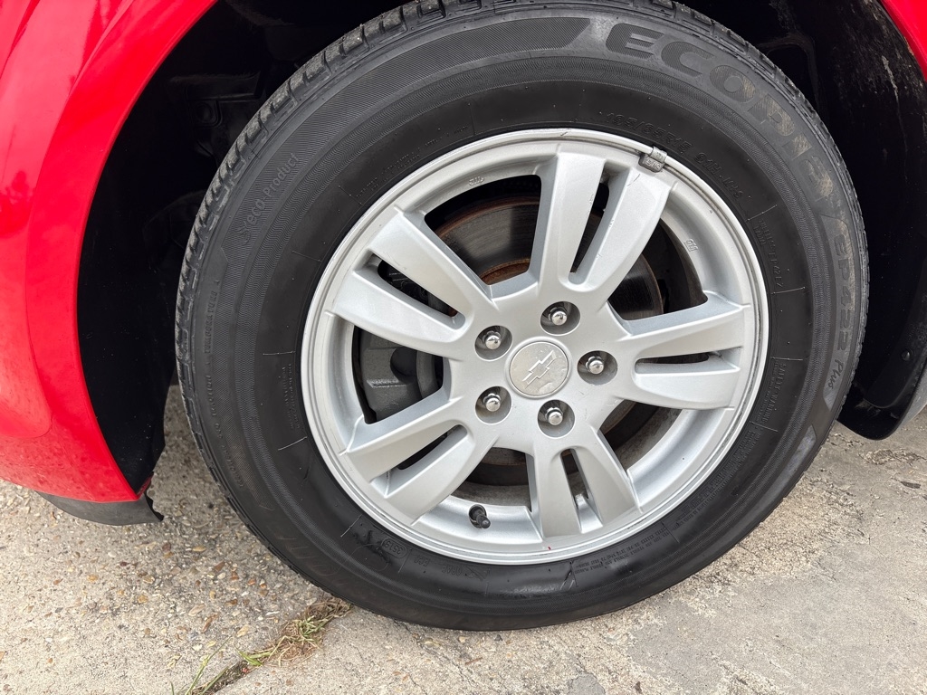 Chevrolet Sonic 4dr Sdn Auto LT 2015