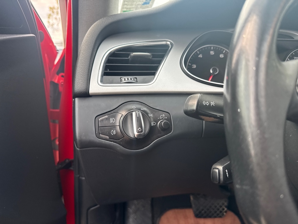 Audi A4 Auto quattro 2.0T Premium 2016