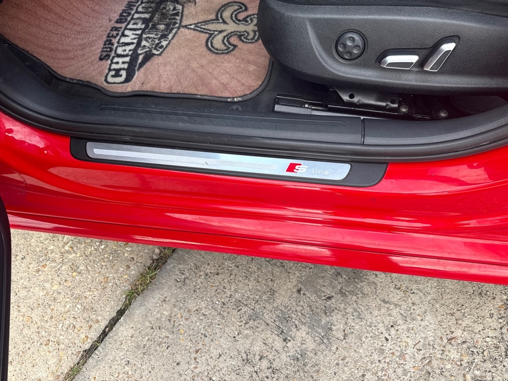 Audi A4 Auto quattro 2.0T Premium 2016