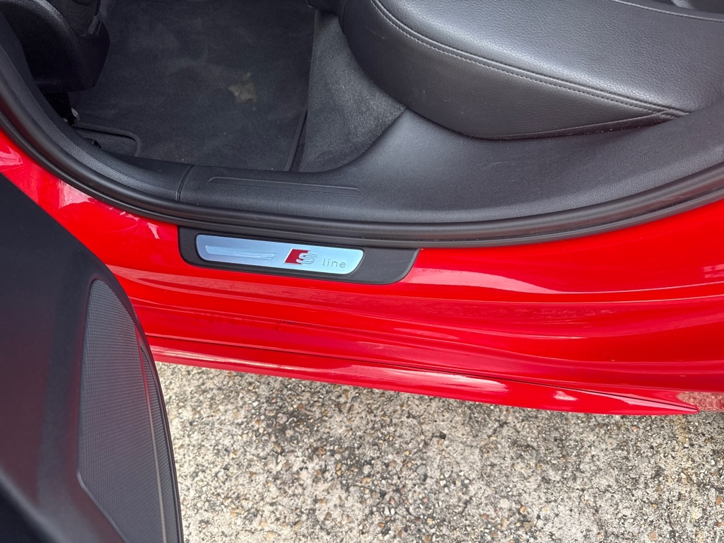 Audi A4 Auto quattro 2.0T Premium 2016