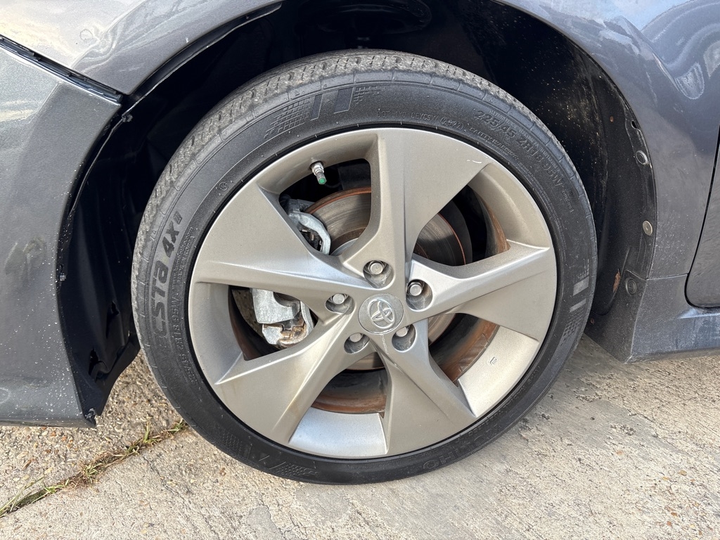 Toyota Camry 4dr Sdn V6 Auto XLE (Natl) 2013