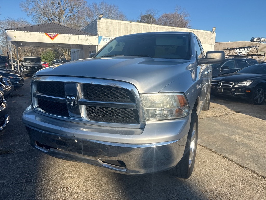RAM 1500 2WD Quad Cab 140.5" SLT 2011