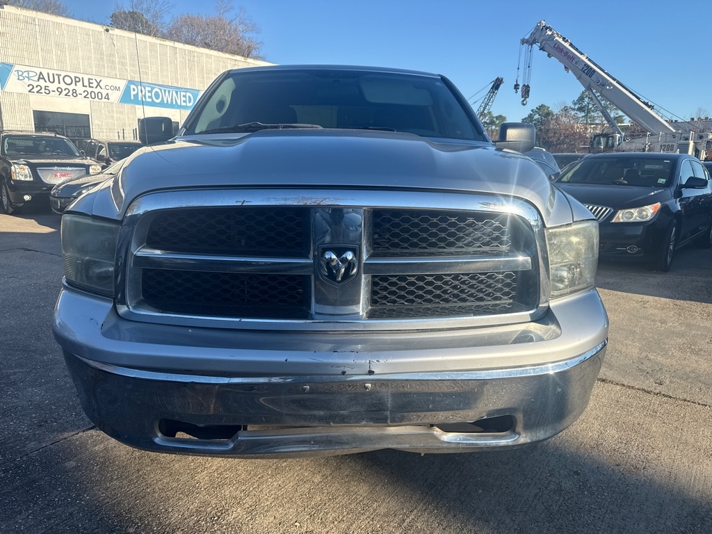 RAM 1500 2WD Quad Cab 140.5" SLT 2011