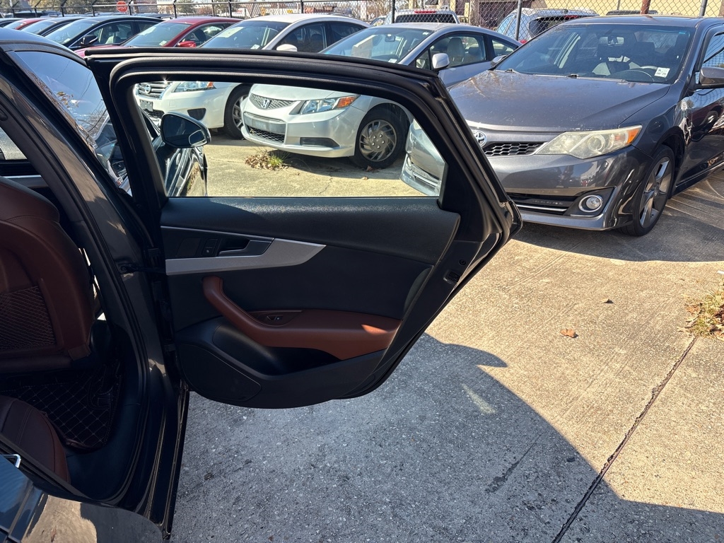 Audi A4 2.0 TFSI Auto Premium FWD 2017