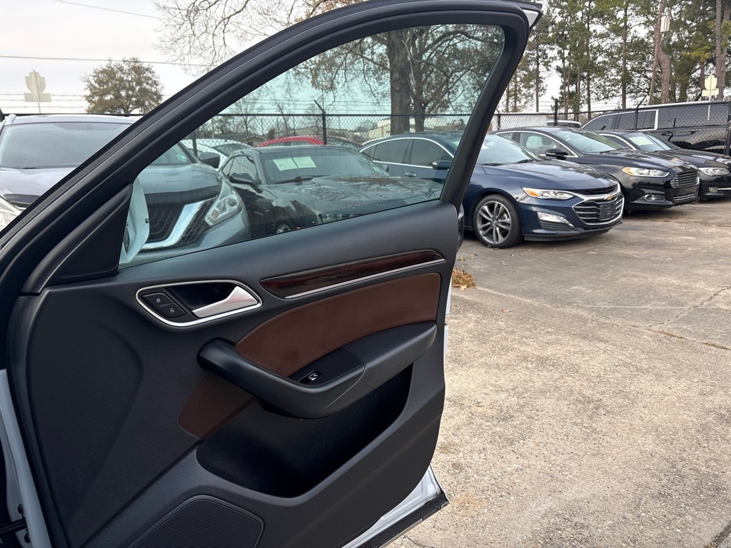 Audi Q3 quattro 4dr Premium Plus 2016