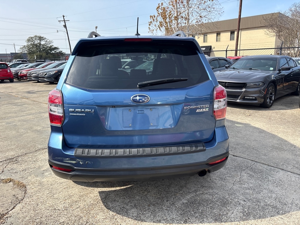 Subaru Forester 4dr CVT 2.5i Touring PZEV 2015