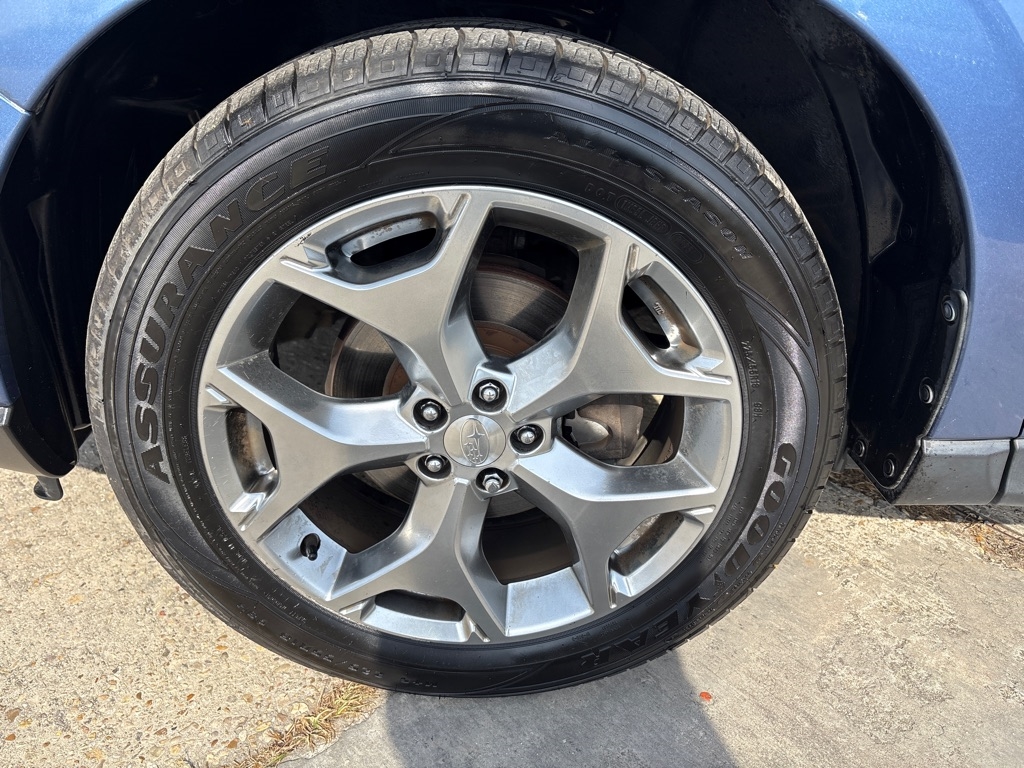 Subaru Forester 4dr CVT 2.5i Touring PZEV 2015