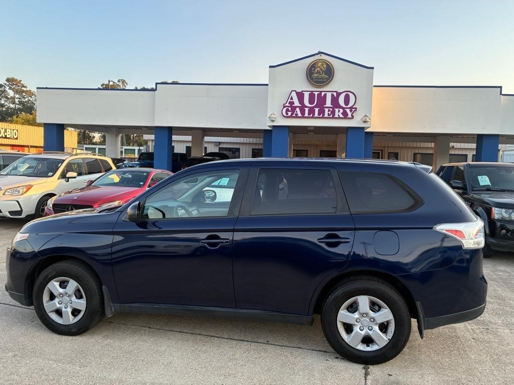 Mitsubishi Outlander 2WD 4dr ES 2014