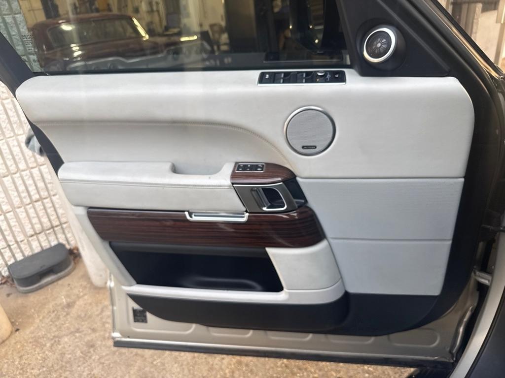 Land Rover Range Rover 4WD 4dr HSE 2014