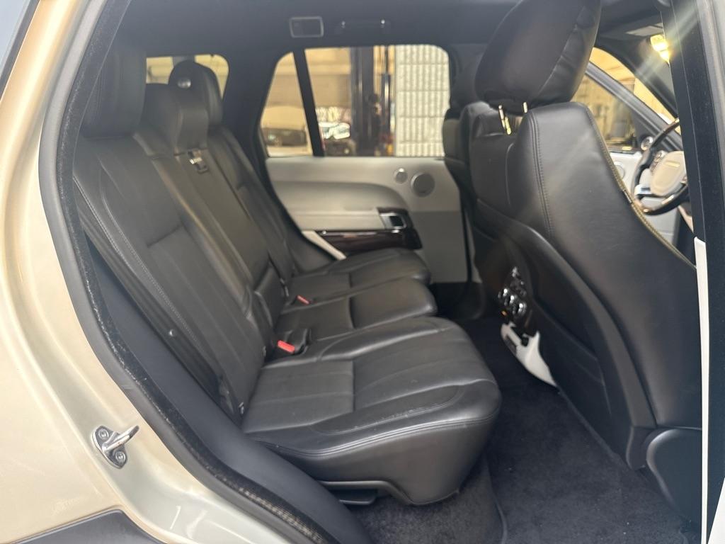 Land Rover Range Rover 4WD 4dr HSE 2014