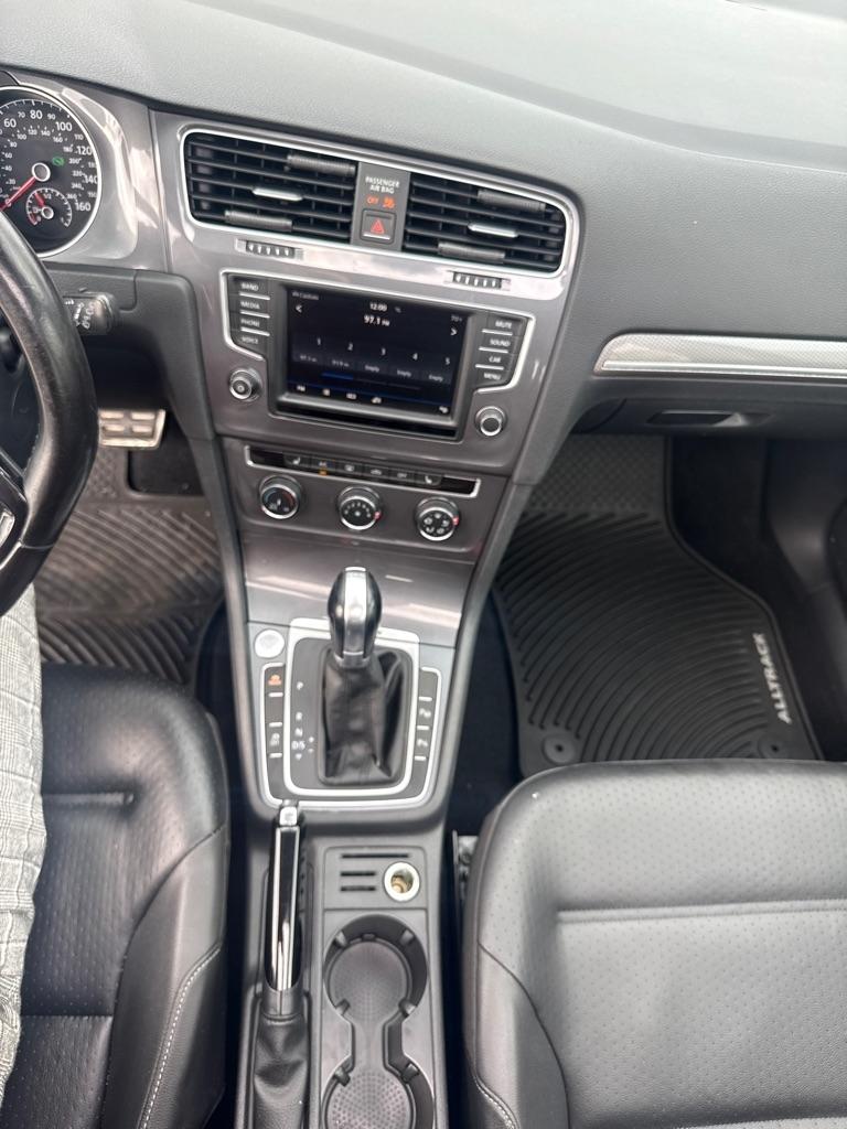 Volkswagen Golf Alltrack 1.8T S DSG 2017