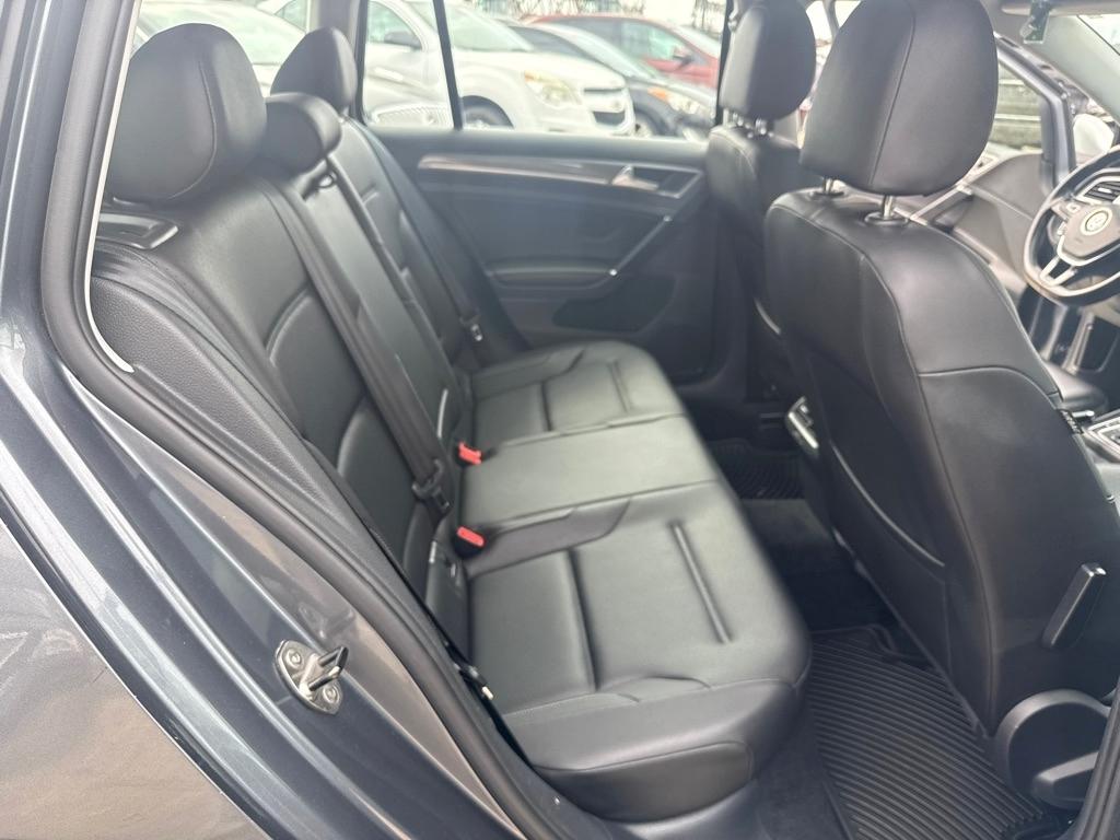 Volkswagen Golf Alltrack 1.8T S DSG 2017