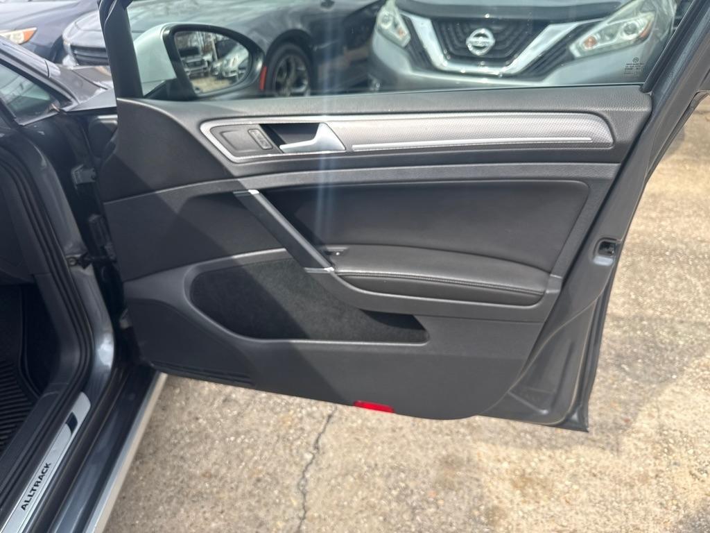 Volkswagen Golf Alltrack 1.8T S DSG 2017