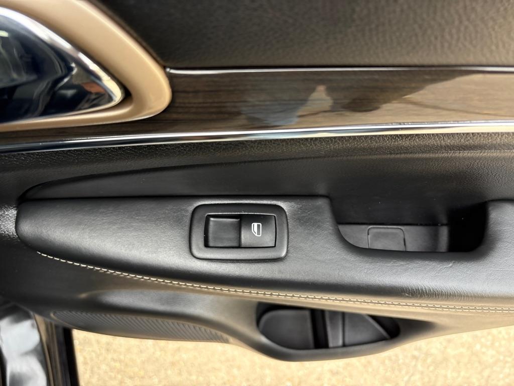 Jeep Grand Cherokee RWD 4dr Overland 2015