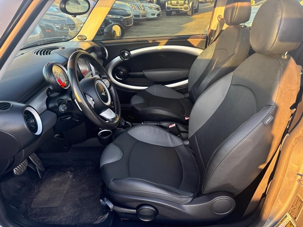 MINI Cooper Hardtop 2dr Cpe S 2010