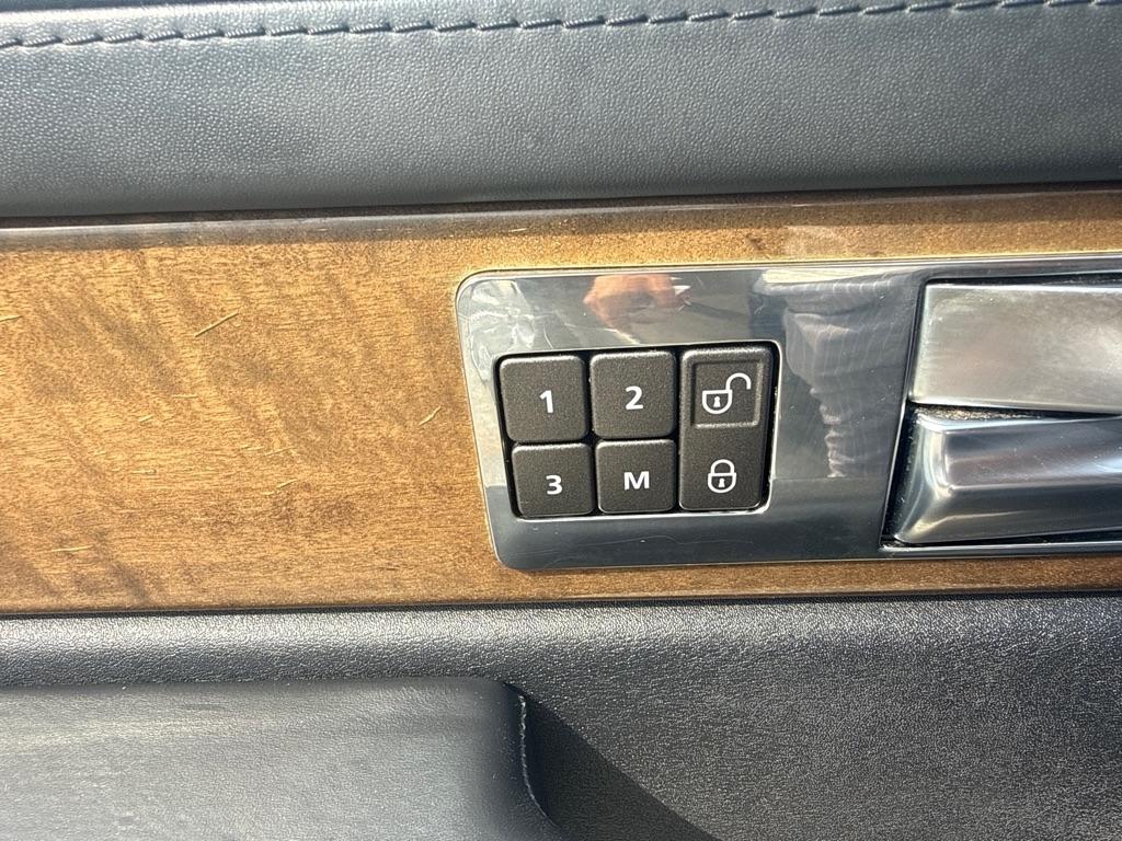 Land Rover Range Rover Sport 4WD 4dr HSE LUX 2013