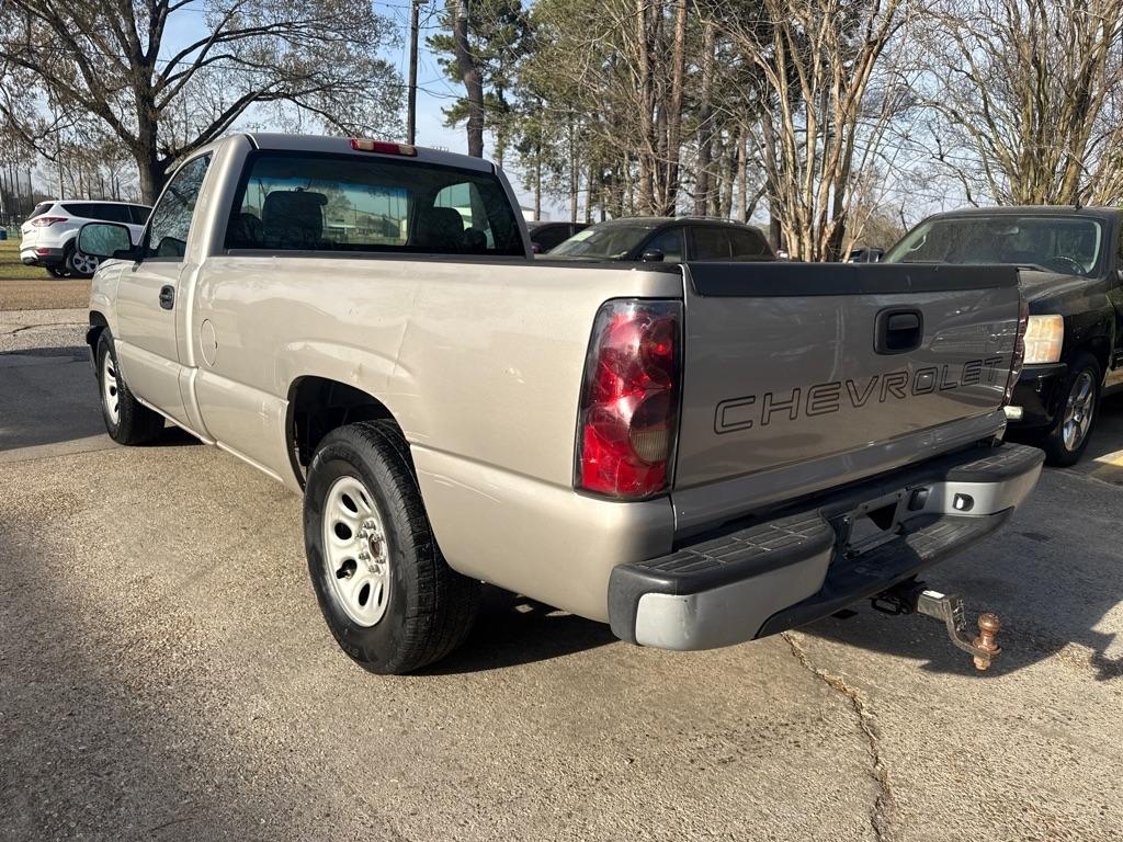 Chevrolet Silverado 1500 Reg Cab 133.0" WB 2WD Work Truck 2006