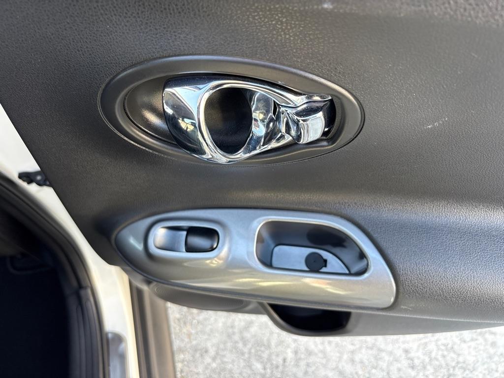 Nissan Juke 5dr Wgn CVT SL FWD 2014