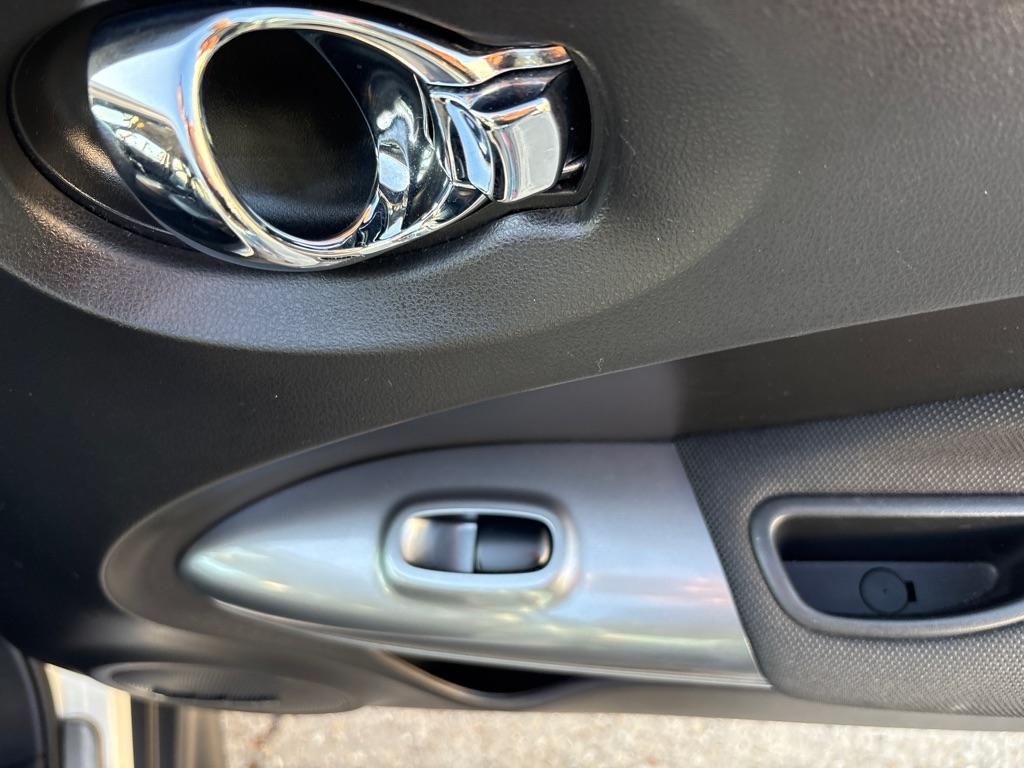 Nissan Juke 5dr Wgn CVT SL FWD 2014