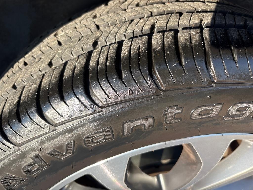 Nissan Juke 5dr Wgn CVT SL FWD 2014