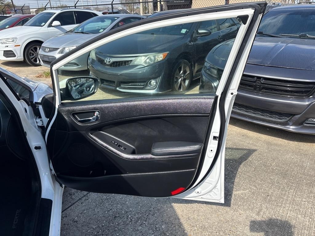 Kia Forte 4dr Sdn Auto LX 2014