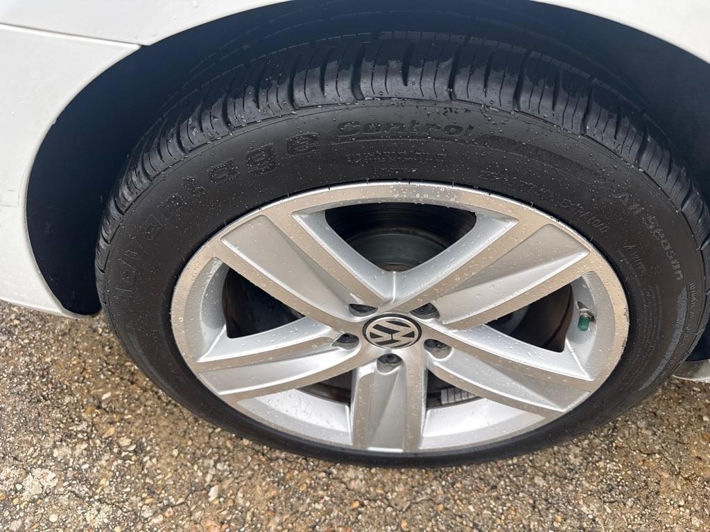 Volkswagen CC 2.0T Sport DSG PZEV 2017