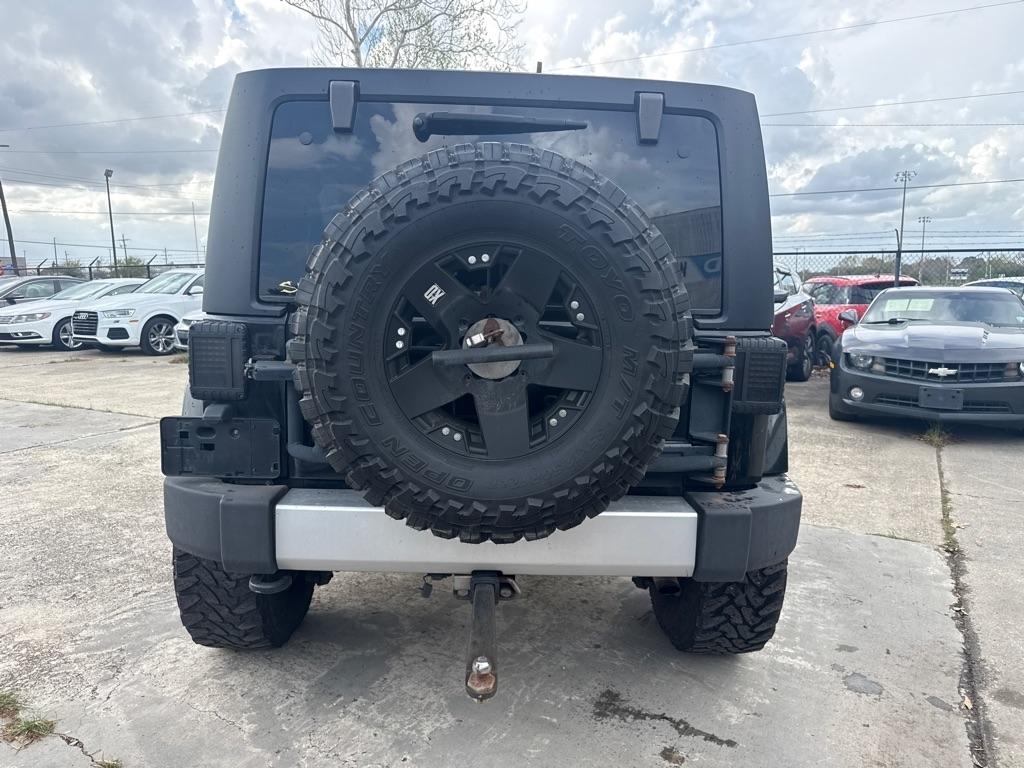 Jeep Wrangler Unlimited 4WD 4dr Sahara 2013