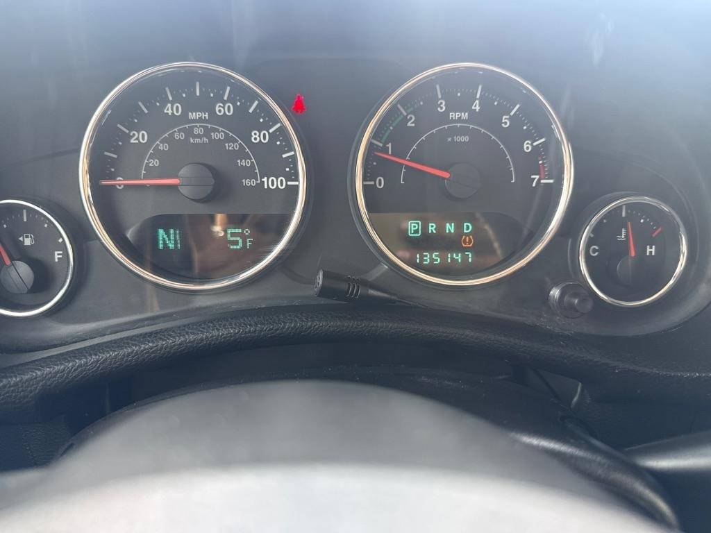 Jeep Wrangler Unlimited 4WD 4dr Sahara 2013