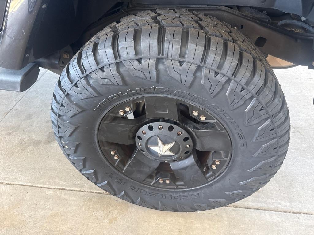 Jeep Wrangler Unlimited 4WD 4dr Sahara 2013