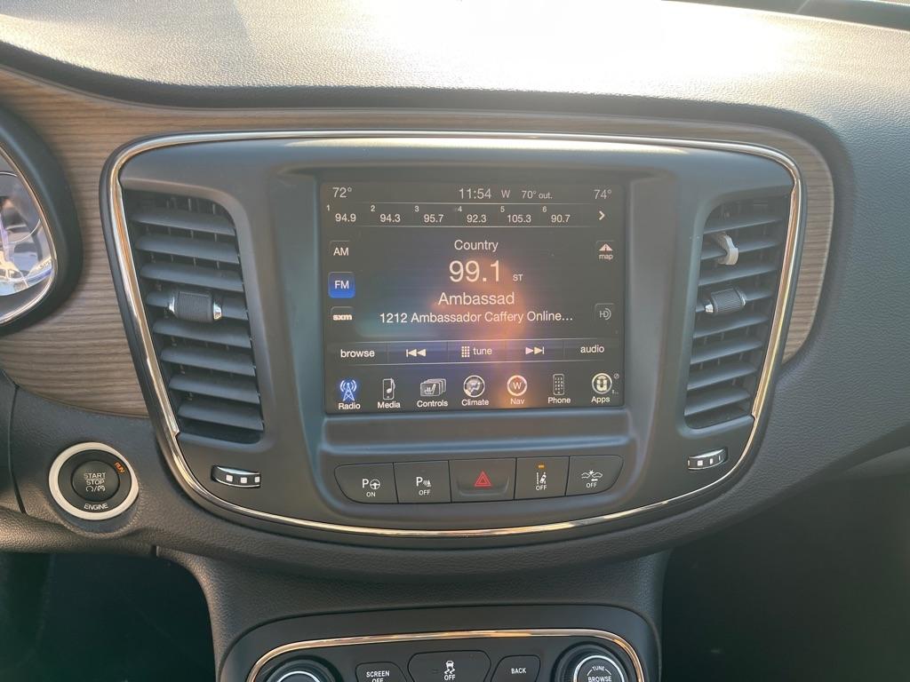 Chrysler 200 4dr Sdn C FWD 2015