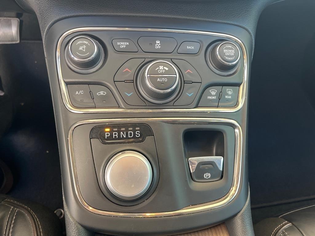 Chrysler 200 4dr Sdn C FWD 2015