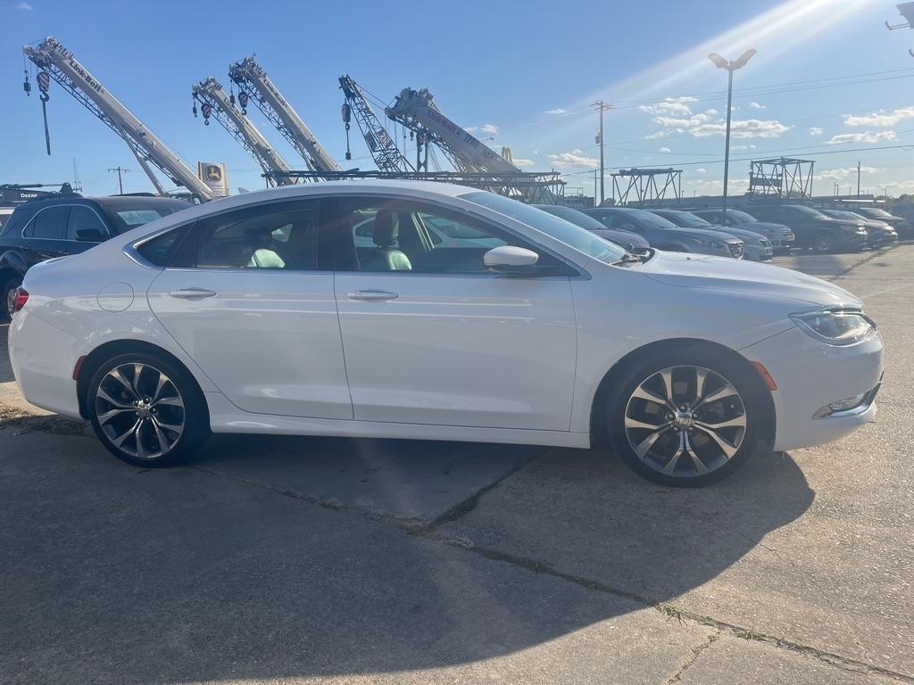 Chrysler 200 4dr Sdn C FWD 2015