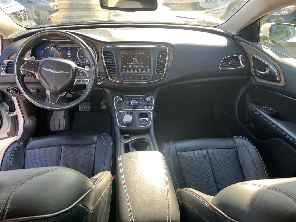 Chrysler 200 4dr Sdn C FWD 2015