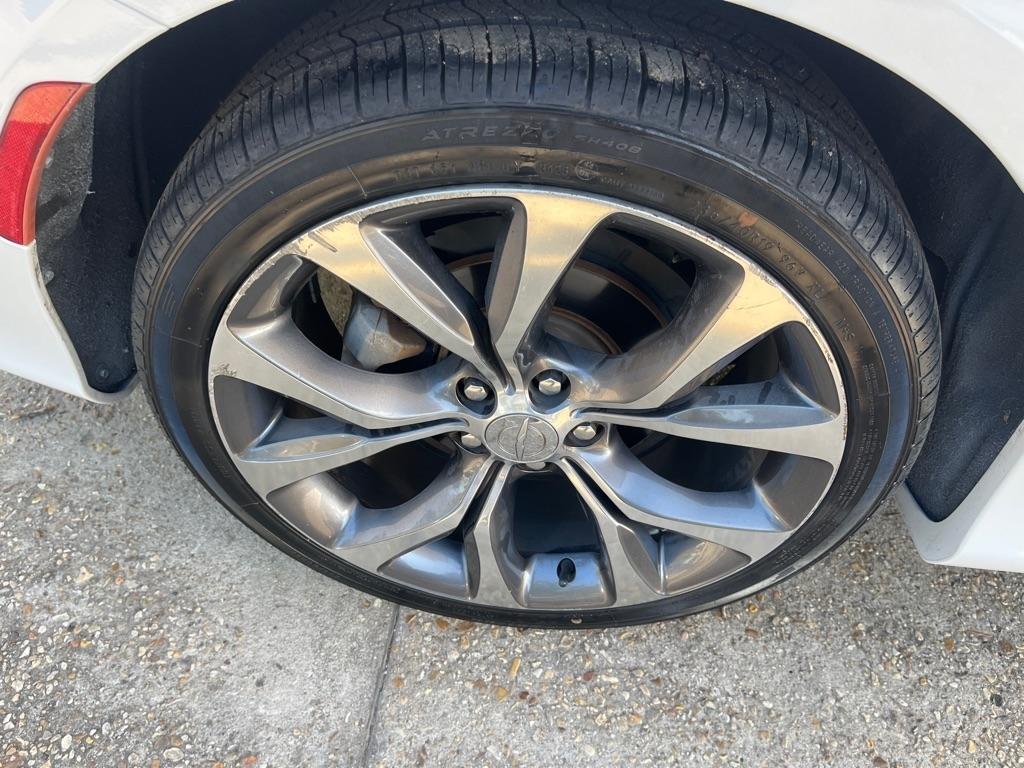 Chrysler 200 4dr Sdn C FWD 2015