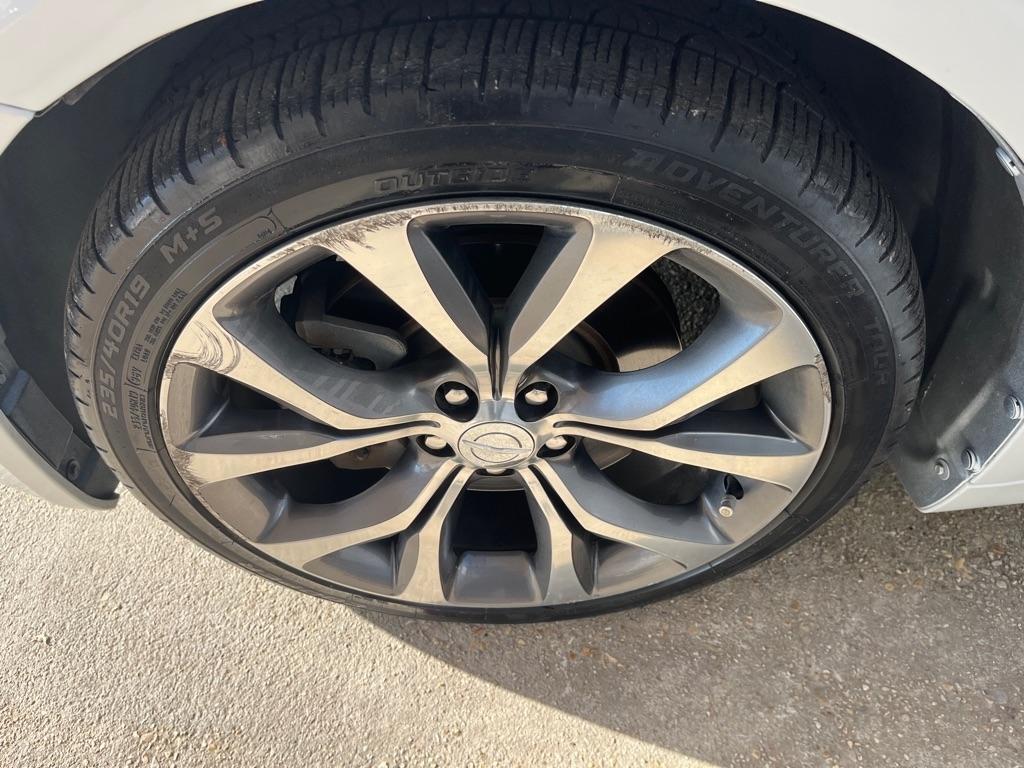 Chrysler 200 4dr Sdn C FWD 2015